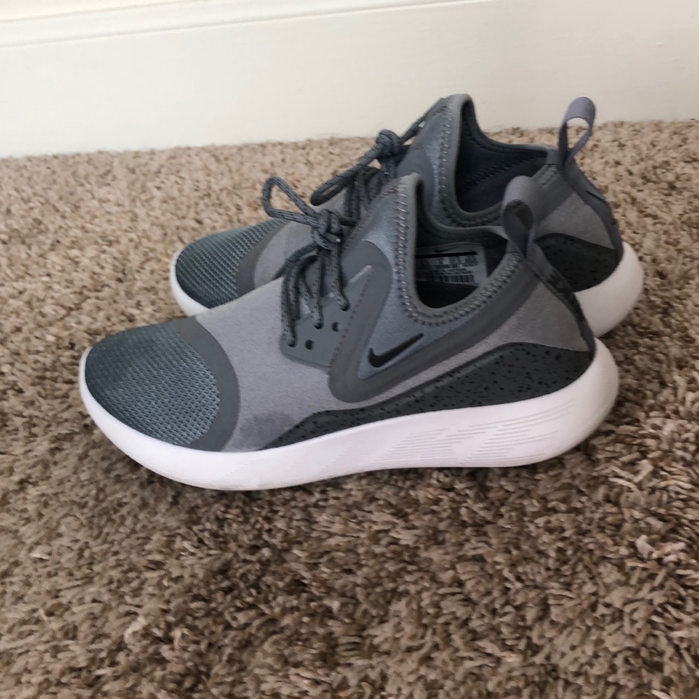 Nike LunarCharge Essential